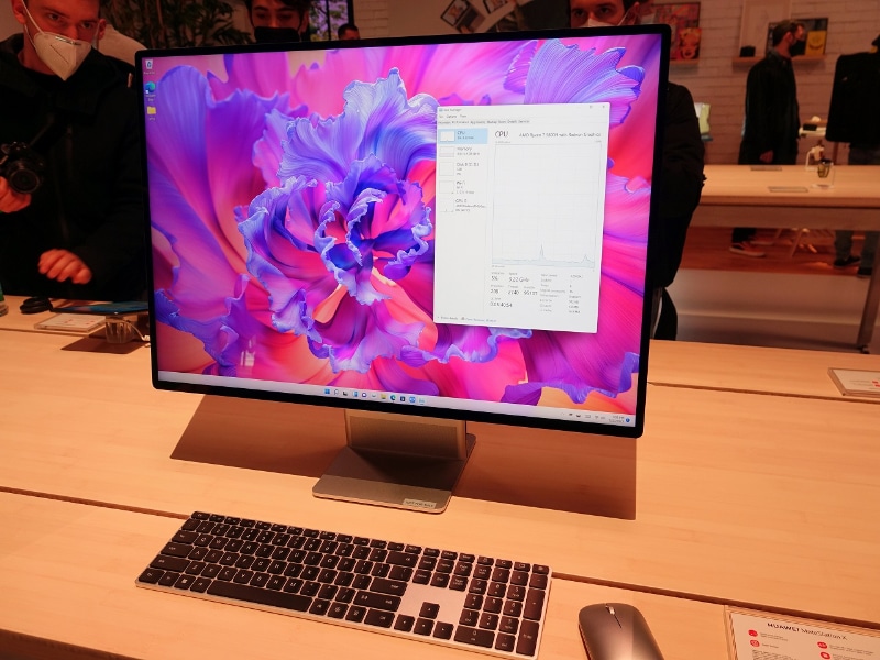 スマートオフィスをテーマとしていたこともあり、PCやプリンターなどの発表に時間が割かれた