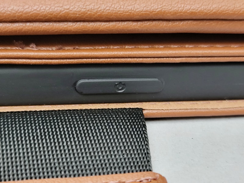 サイドボタン周り