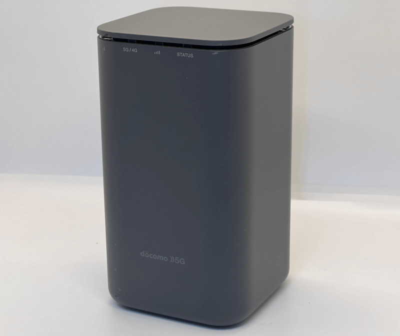 「home 5G HR01」外観