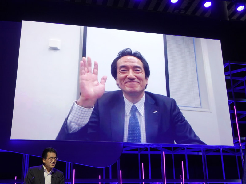 ドコモの谷CTOは、ビデオ会議で日本から参加