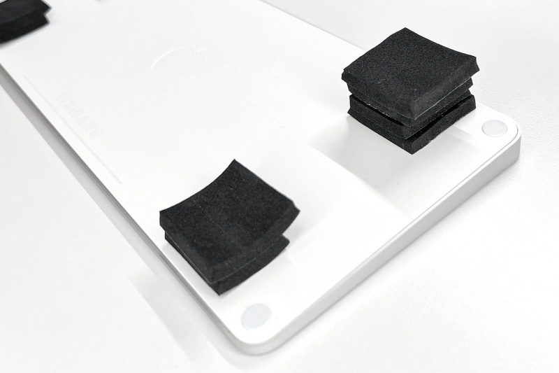 キーボード裏面手前を10mmアップし、奥側を20mmアップとしてみた