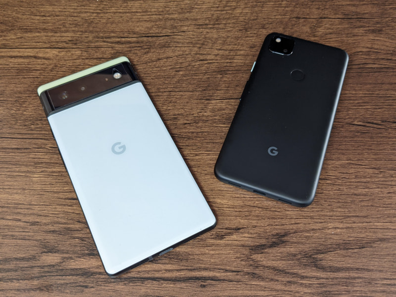 左：「Pixel 6」、右：「Pixel 4a」