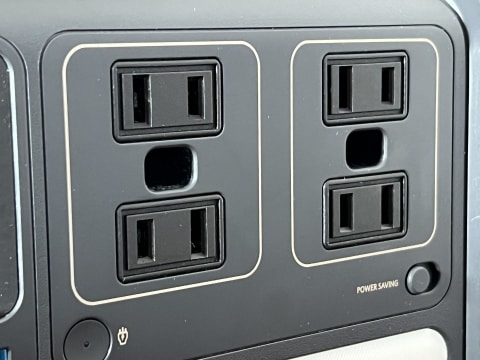 アンカーの大容量ポータブル電源を試す - ケータイ Watch