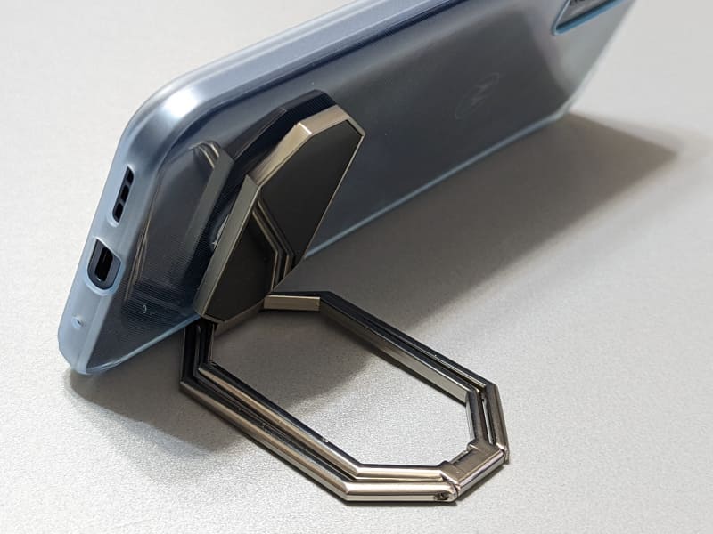 横向きにすれば動画鑑賞などに役立つ