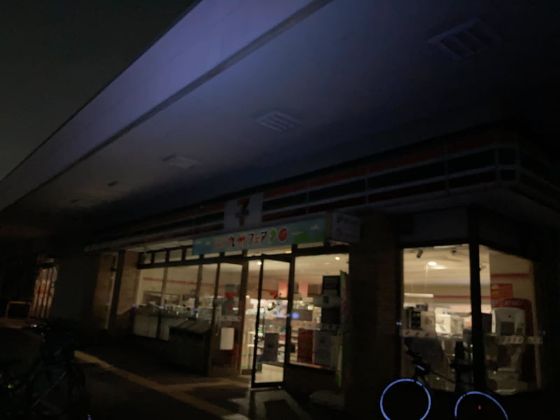 17日0時過ぎの千葉県船橋市の様子（本誌記者撮影）