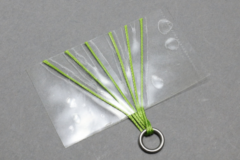 スマートフォンにストラップホールを 無理すか ケータイ Watch