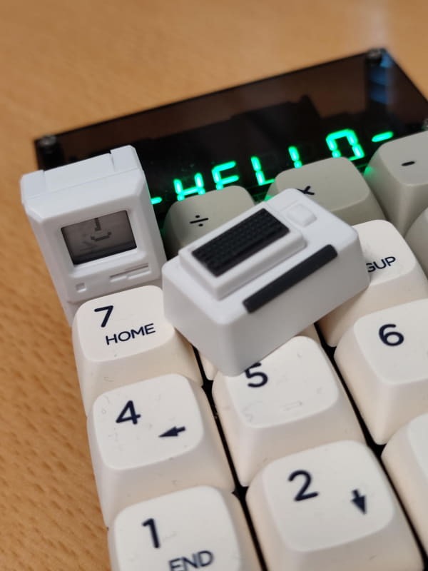 ”てんたく”にはなかなか似合うがプリンター型キーキャップの居場所が無い