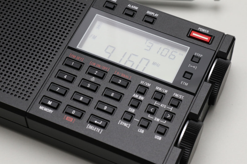 シンセサイザーチューナーなので、周波数を直接入力して受信できる