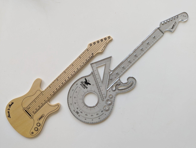 エレキギターはけっこう定規の定番フィギュアでもある