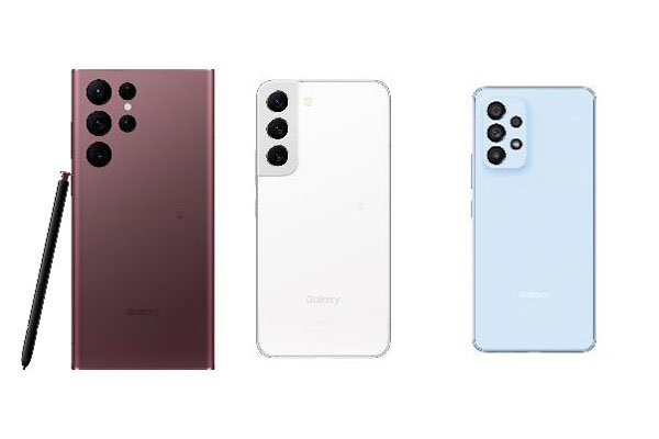 左から「Galaxy S22 Ultra」「Galaxy S22」「Galaxy A53 5G」