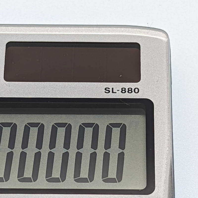 液晶表示の数字が大きくなって計算もゲームもしやすくなった