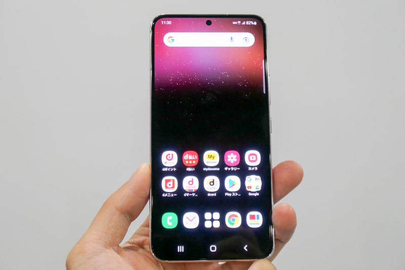 約6.1インチのディスプレイを搭載する