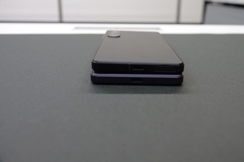 下が先代モデル（1 III）、上が1 IV、以下同