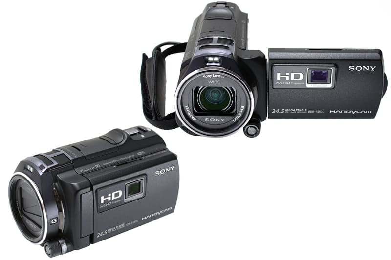 多用してきたソニーのハンディカム「HDR-PJ800」。フルHDの動画を撮影できるデジタルビデオカメラで、強力な手ブレ補正機能「空間光学手ブレ補正」を搭載。すでに生産完了の製品で、中古相場は3万円前後