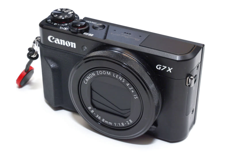 キヤノンの「PowerShot G7 X Mark II」は1.0型高感度CMOS（裏面照射型）を搭載したコンパクトデジタルカメラ。2016年4月21日発売の現行品で、実勢価格は6万6000円前後