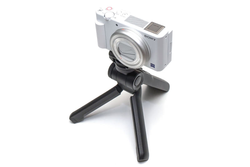 ワイヤレスリモートコマンダー機能付シューティンググリップ<a href="https://www.sony.jp/ichigan/products/GP-VPT2BT/" class="strong bn" target="_blank">　「GP-VPT2BT」</a>もポチッとな