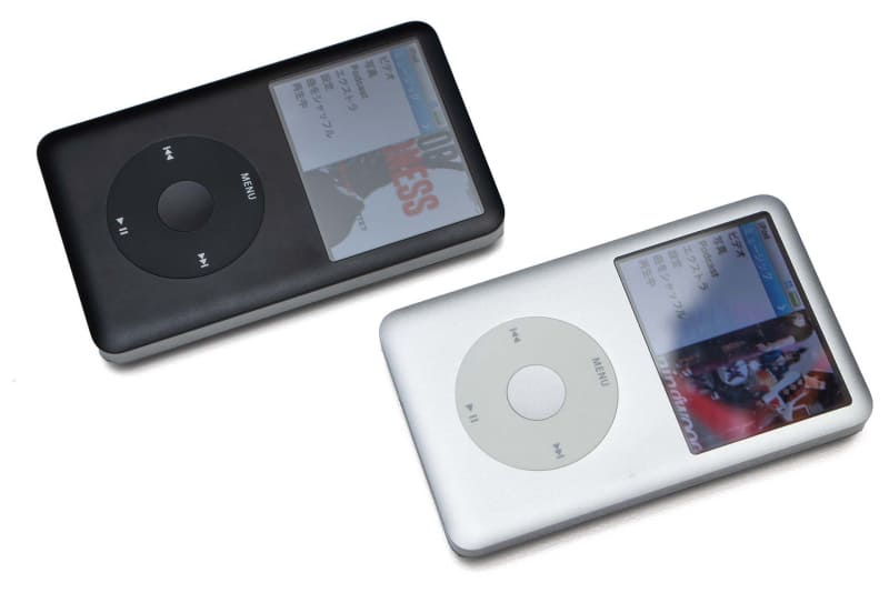 iPod classicの160GB品。アーッ!!!　ナゼか2台持ってるーッ!!!