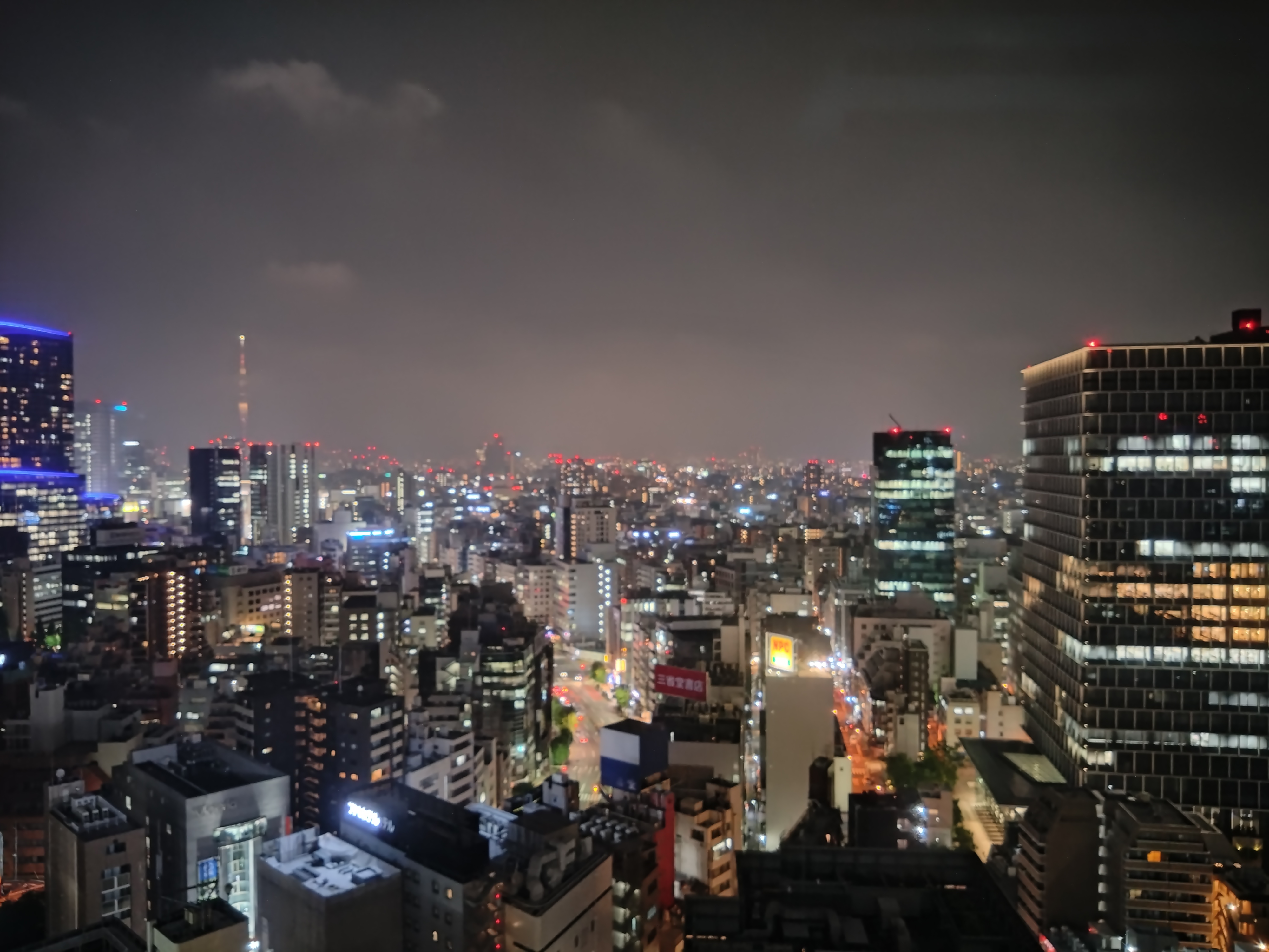 27mm広角カメラで撮影