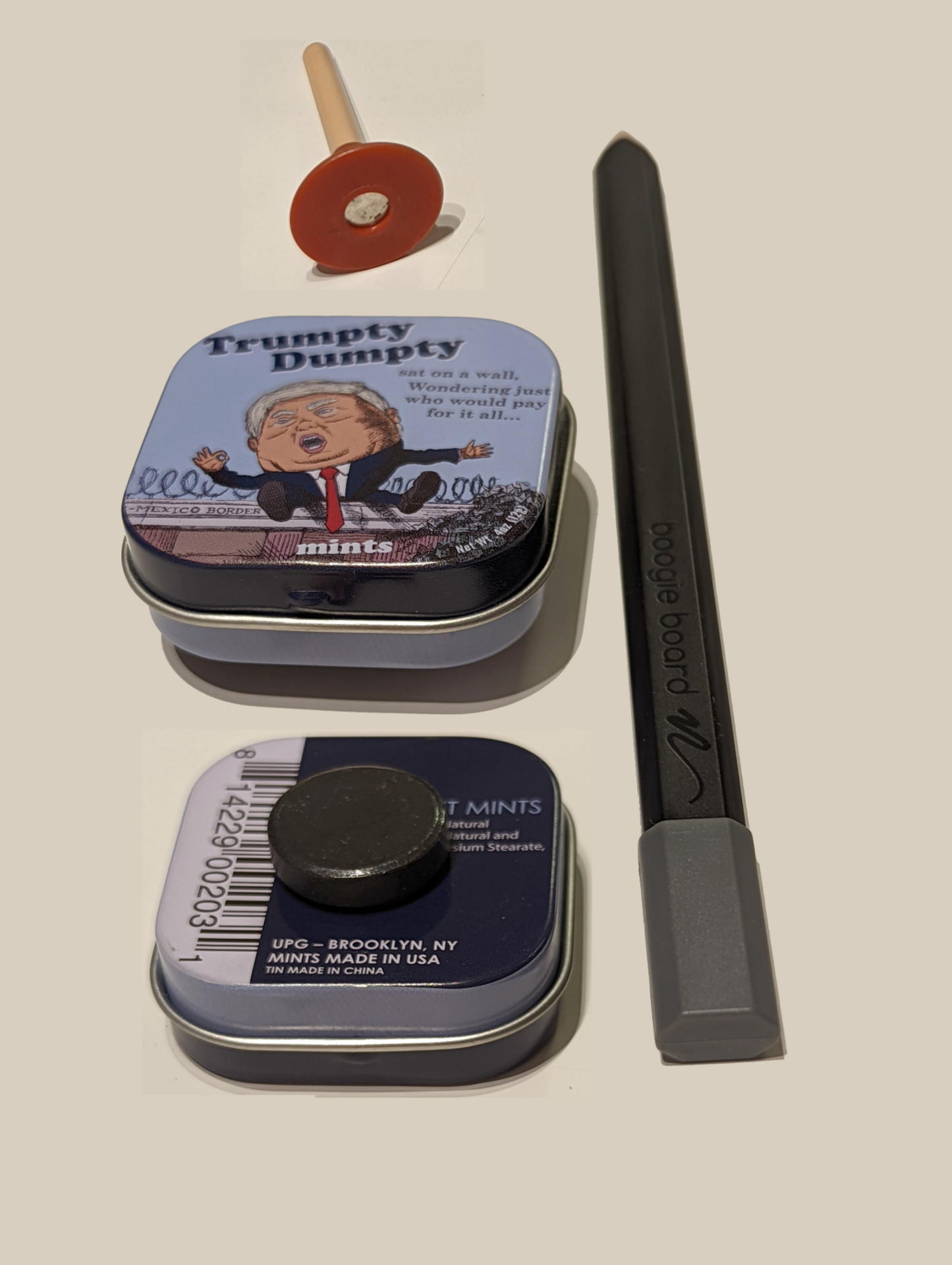 消去マグネットにはピンやお気に入りのミントケースにダイソーで買ったマグネットを取り付けたモノを使っている