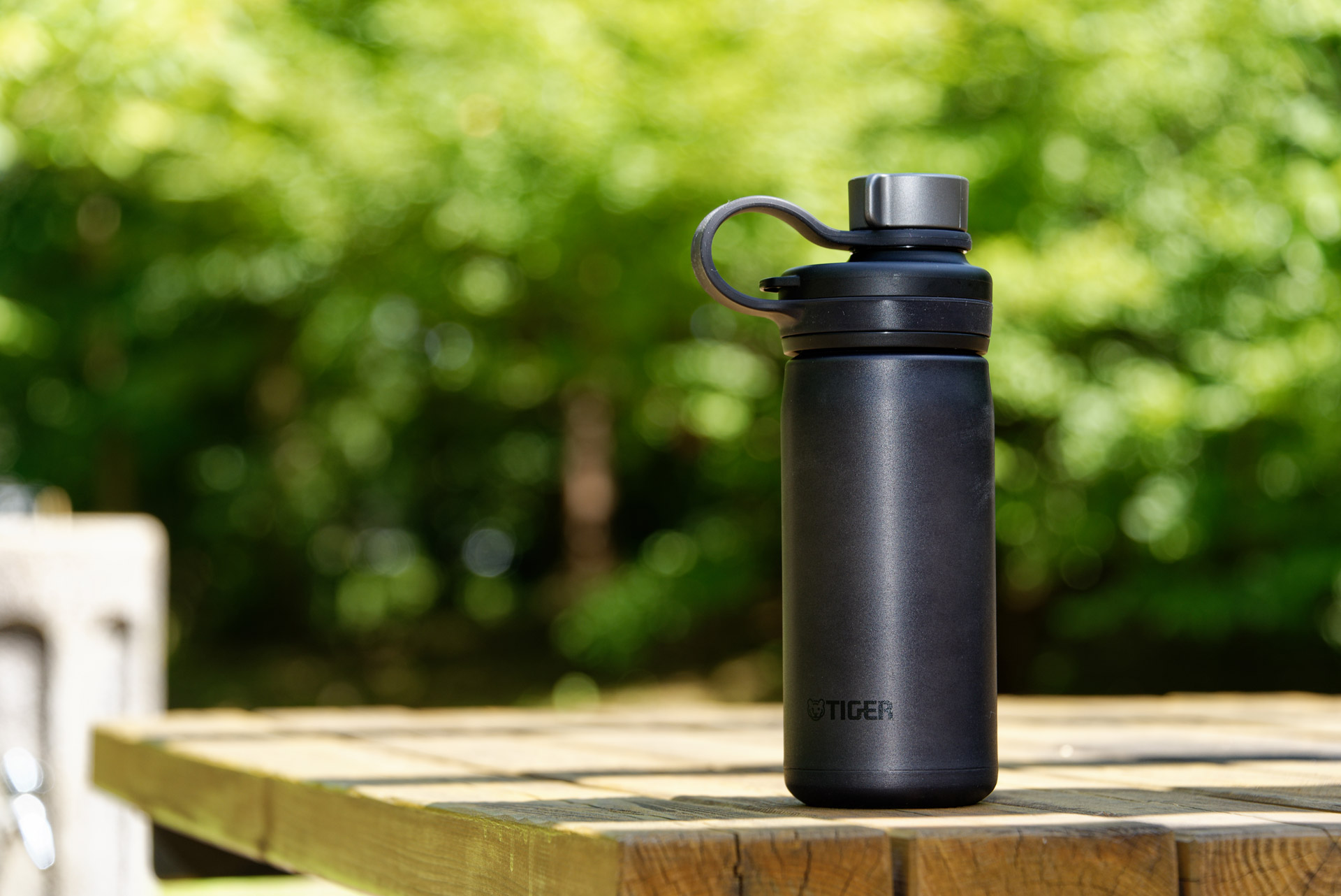 炭酸水を持ち運べる「真空断熱炭酸ボトル」