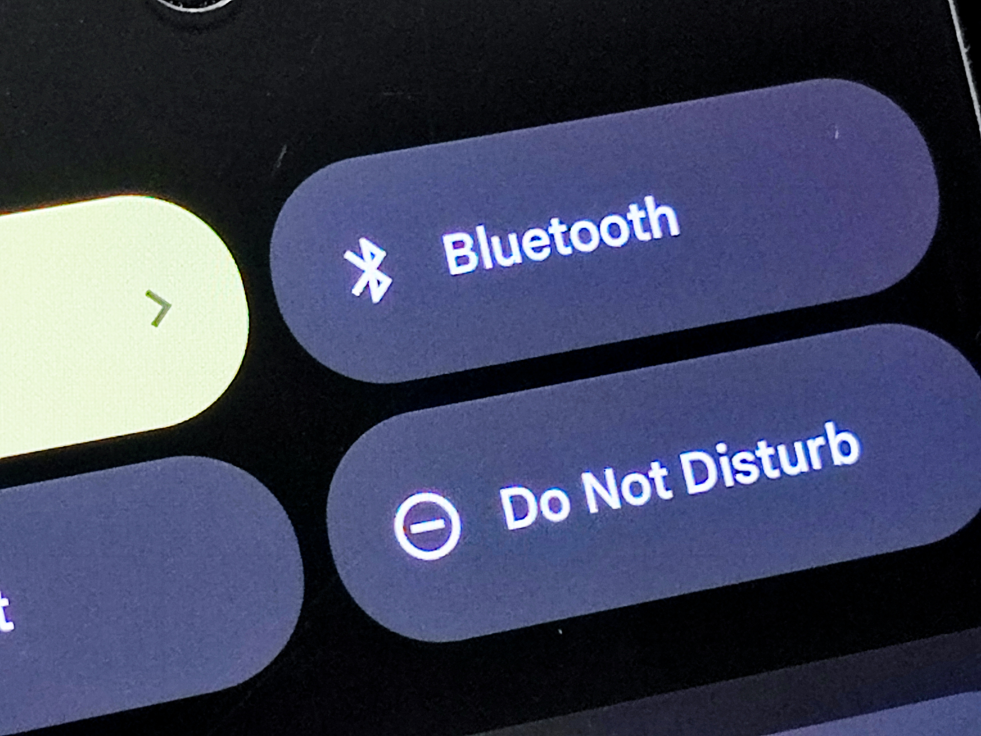 Bluetoothのオン・オフも試してみましたが……