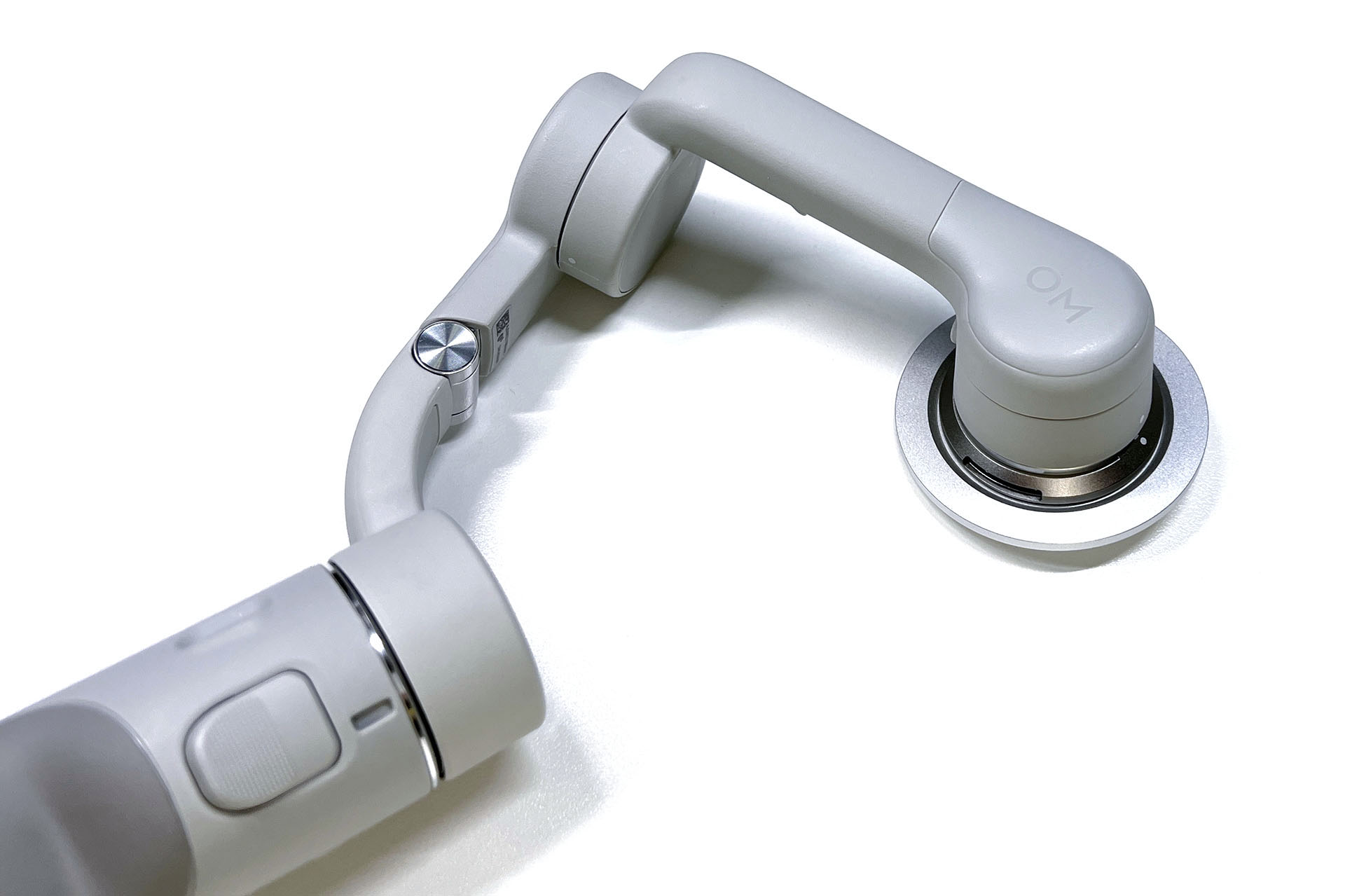 iPhone 13 Pro Maxを外した状態。