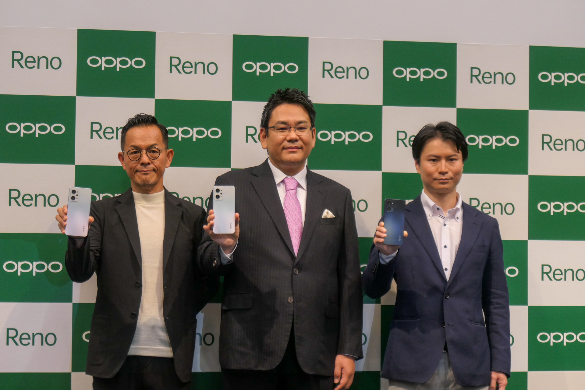 写真左：オウガ・ジャパン ブランドディレクター 黒川進一氏<br>写真中央：同 専務取締役 河野謙三氏<br>写真右：同 プロダクトマネージャー 中川裕也氏