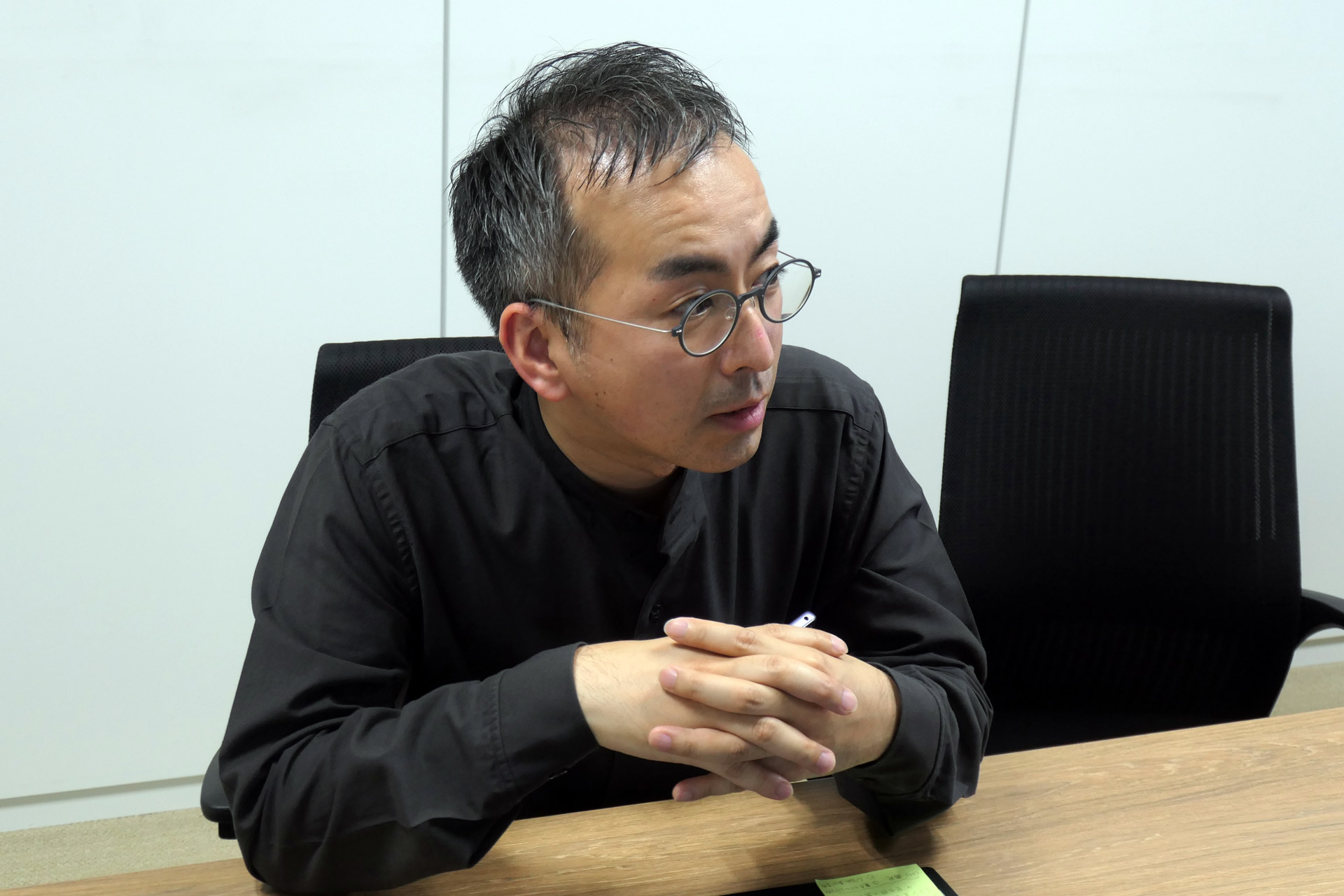 FCNT株式会社 プロダクト＆サービス企画統括部 プリンシパル クリエイティブ プロフェッショナル 荒井厚介氏