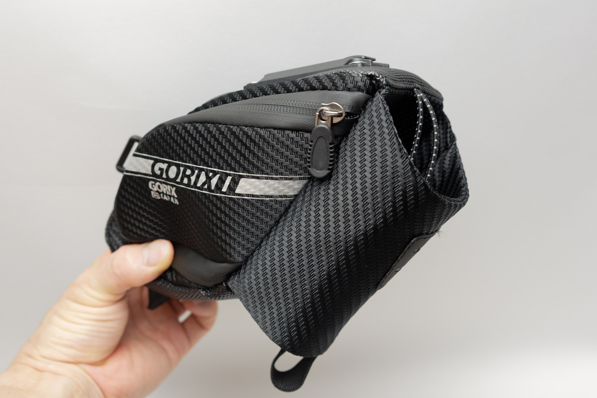 ドリンクホルダー付きサドルバッグ