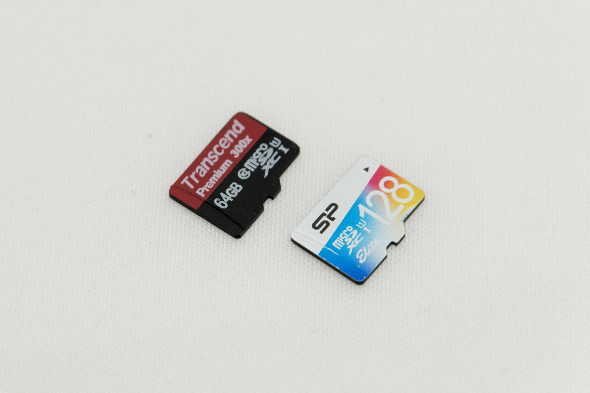 手元にあるmicroSDカードはだいたい64GB以上。もちろんこれらは今回紹介するH1nでも使えない