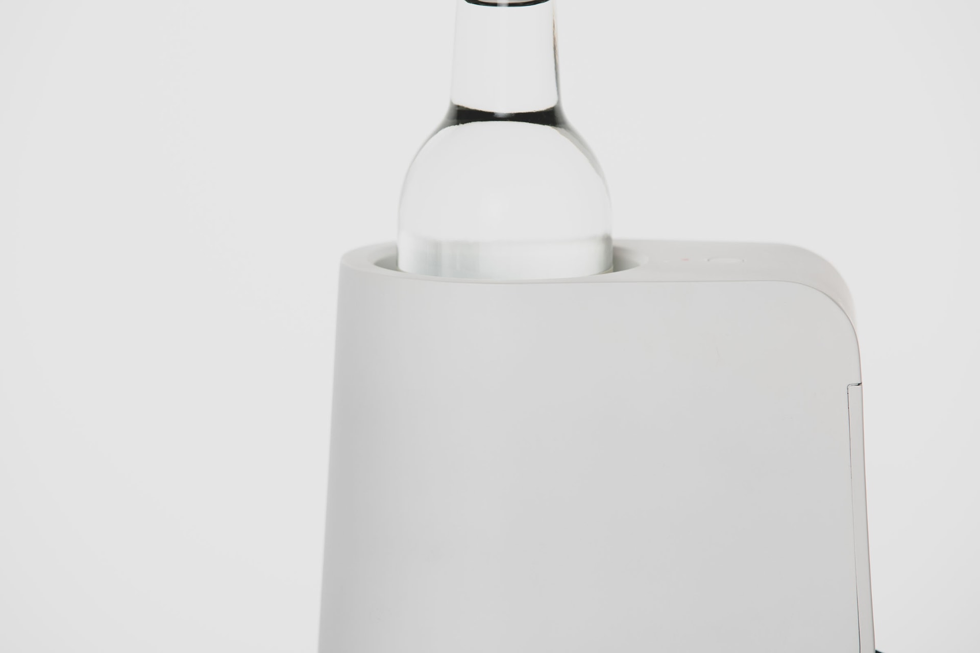 アイボリーホワイト