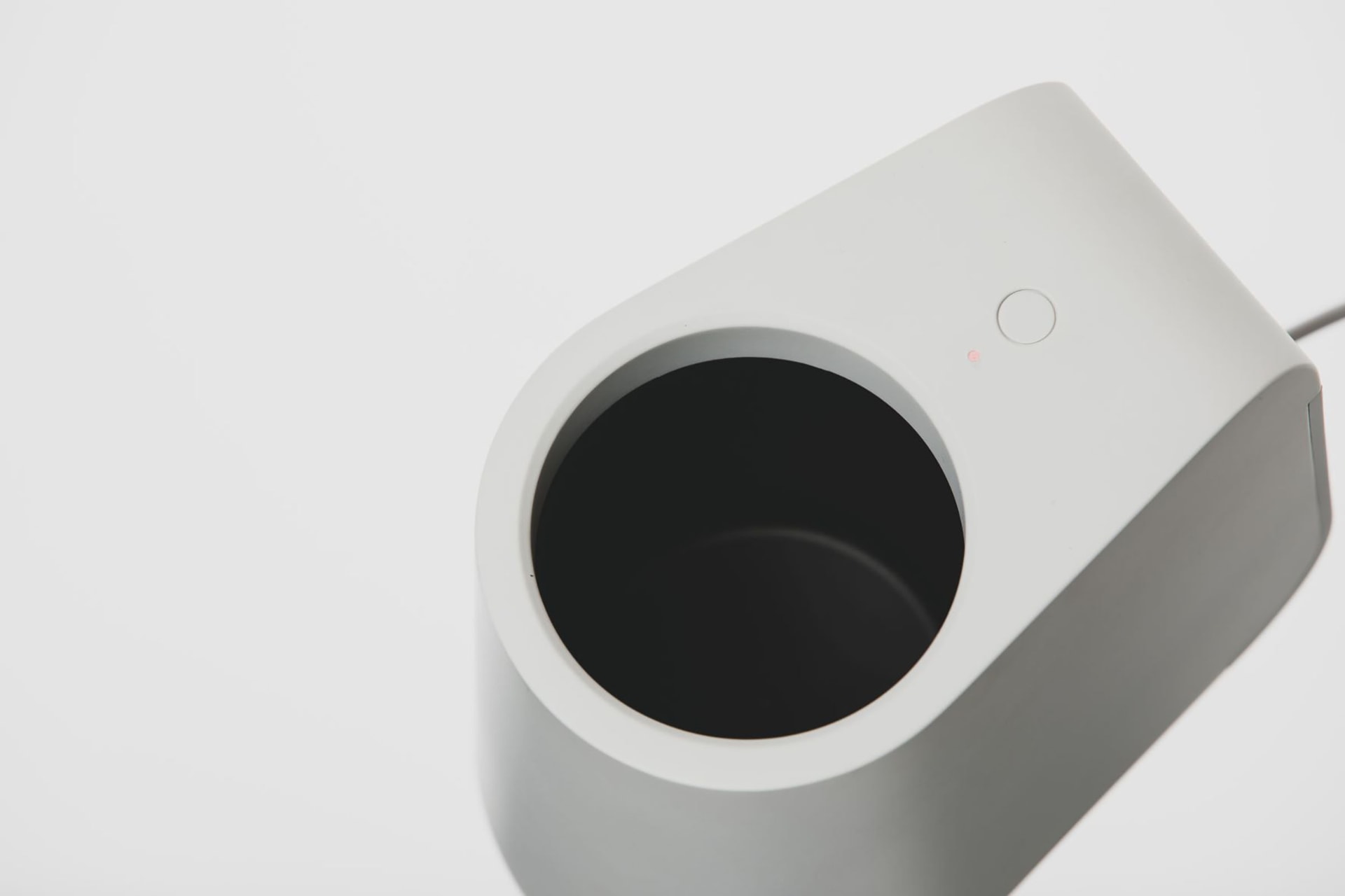 アイボリーホワイト