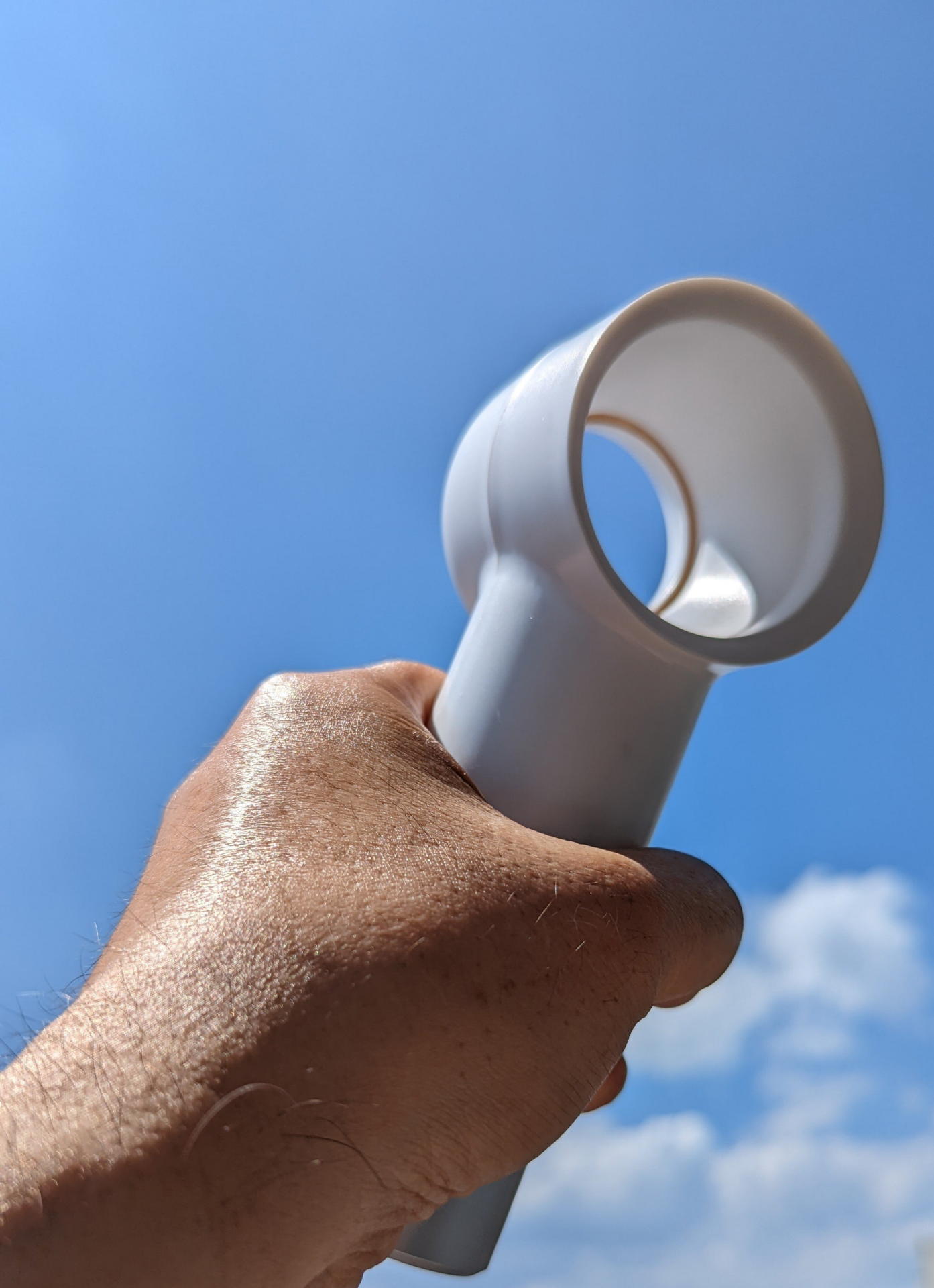 毎年夏前にはハンディ扇風機を買っているが今年の夏はなんちゃってダイソン風にしてみた