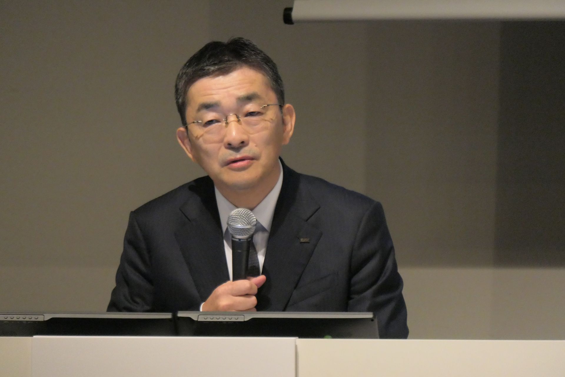 髙橋氏