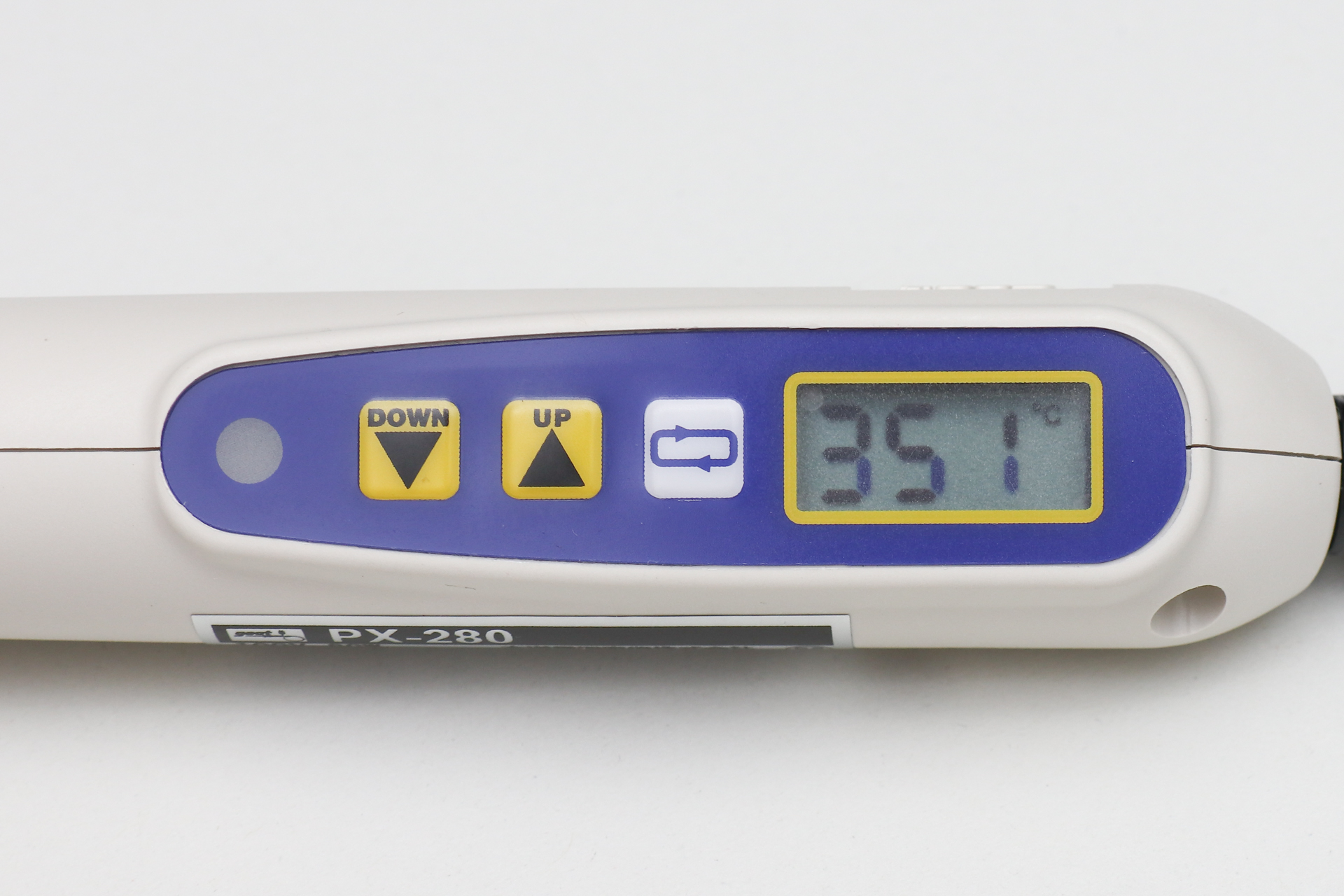 こて先の温度が1℃単位で表示。351℃を示している