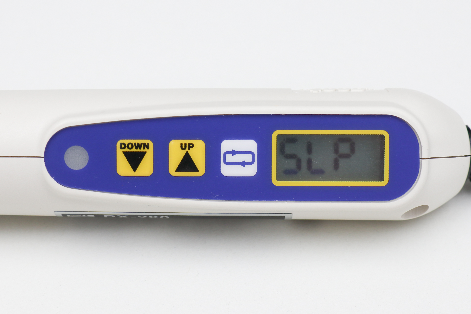 スリープ時は「SLP」と表示される