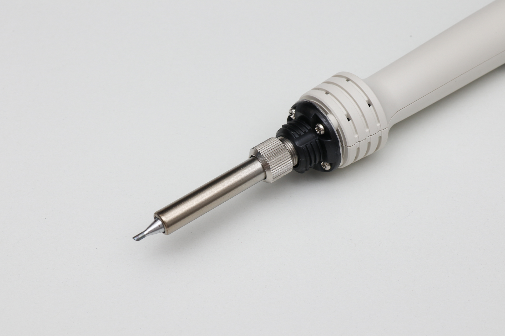 こて先は少し短めなのがPX-280