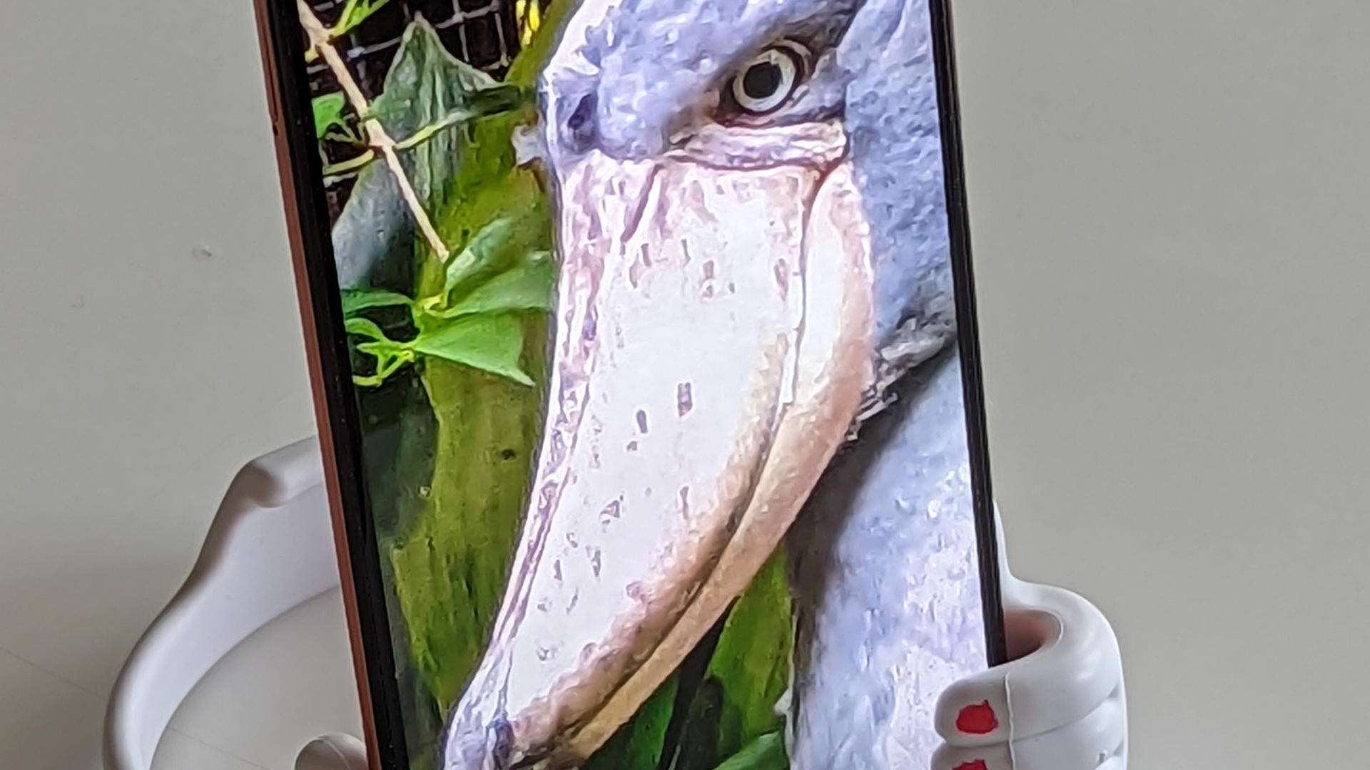 現役を引退した昔のスマホを再活用すればいろいろ便利に使えそうだ