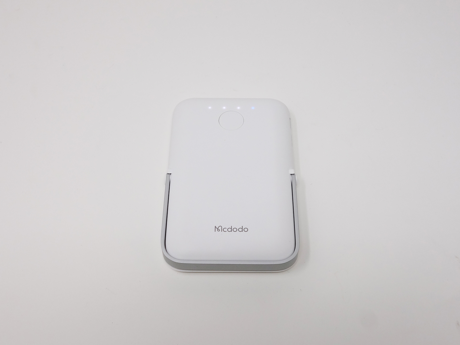 Mcdodo マグネット式 ワイヤレス モバイルバッテリー