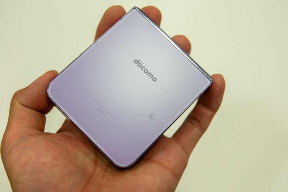 Galaxy Z Flip4」ハンズオンレポート] - ケータイ Watch