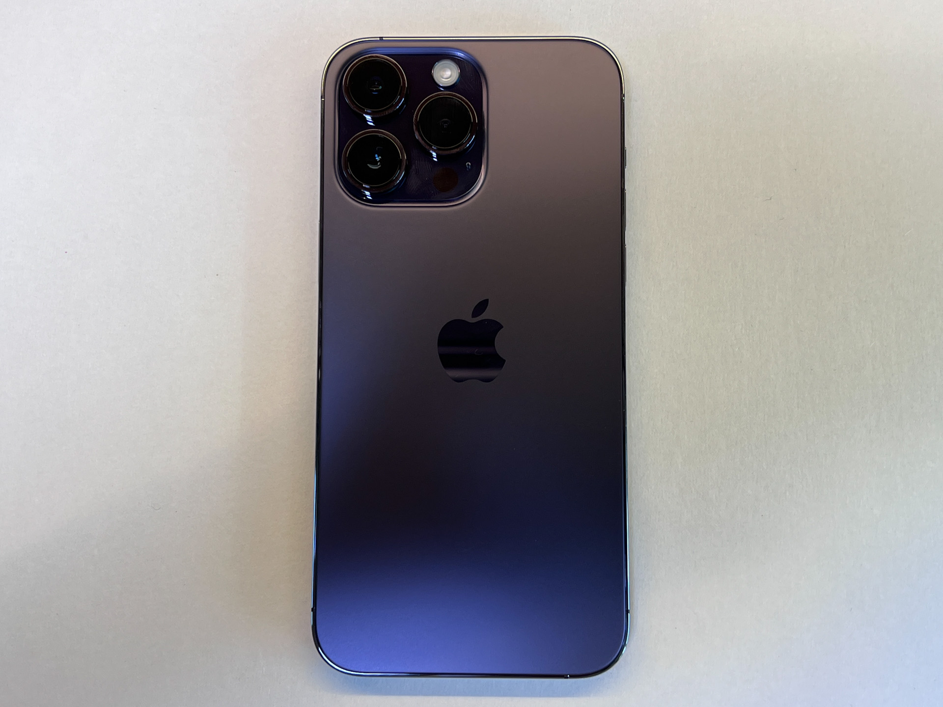 iPhone 14 Pro Max 背面