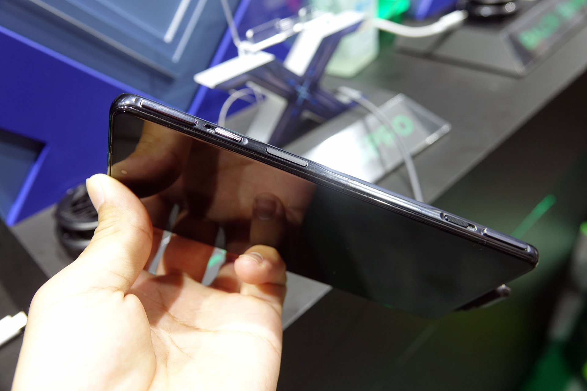 マグネット式ポップアップトリガー