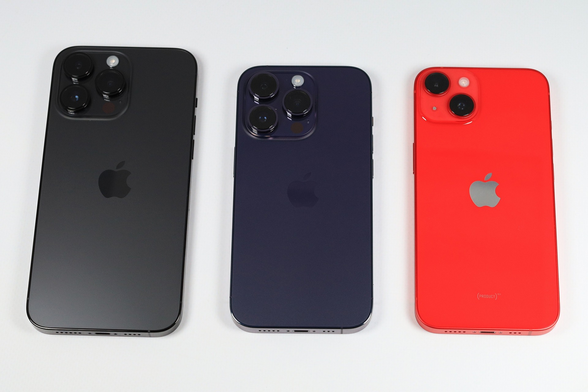 左から「iPhone 14 Pro Max」「iPhone 14 Pro」「iPhone 14」