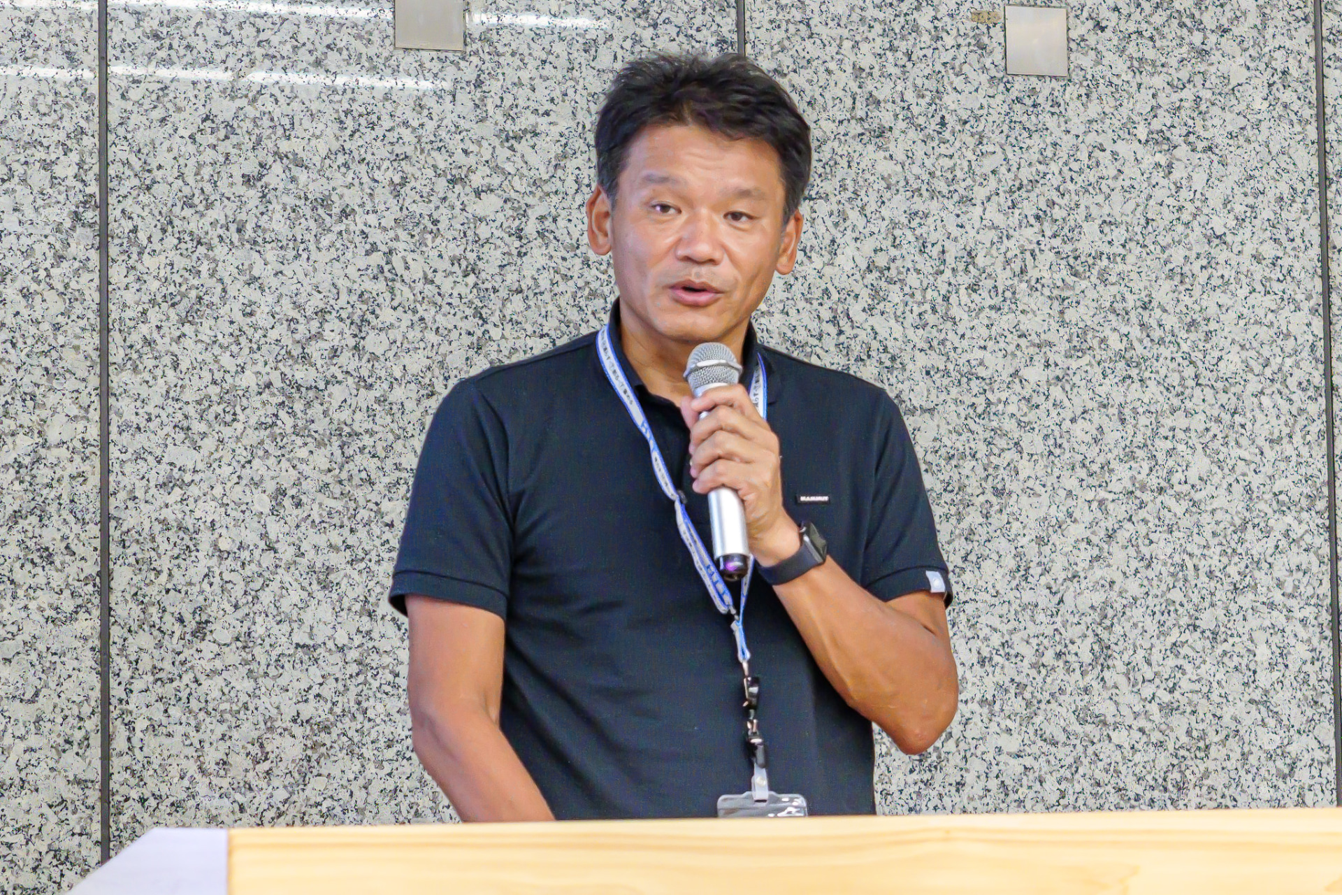 宮坂副知事