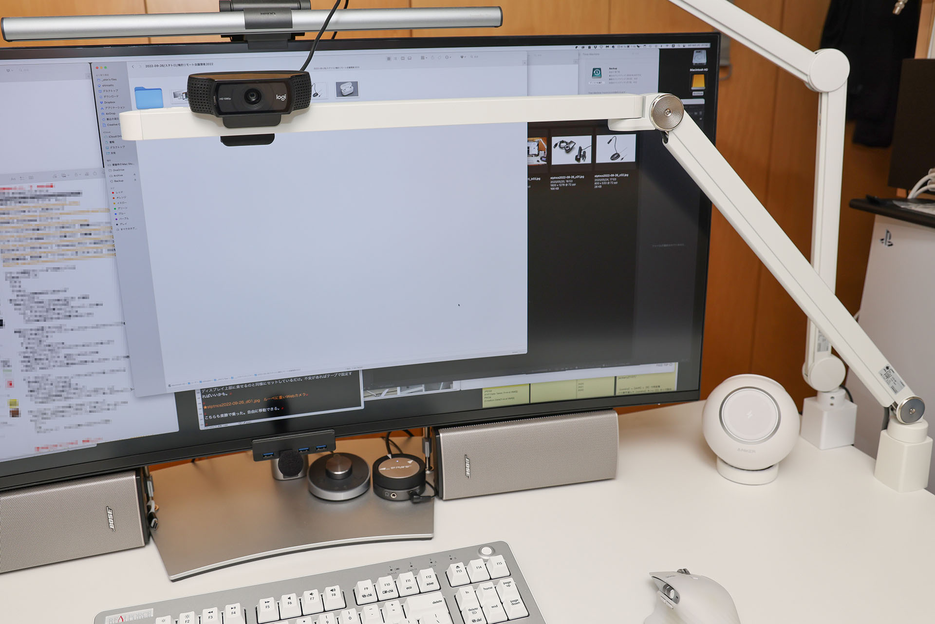 あっ乗った！　けっこう安定している。目の高さへの移動も自由！