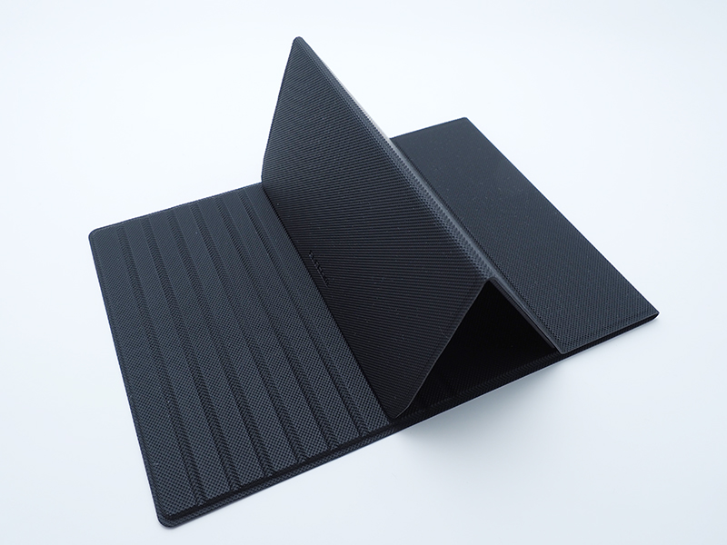 溝に差し込むことで角度がつけられるようになっている