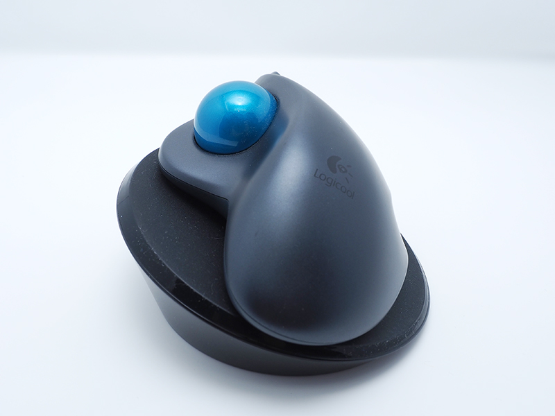 乗せることで角度が付くとわかる形状。左側に傾斜の高いところ持っていくと20度となるが…