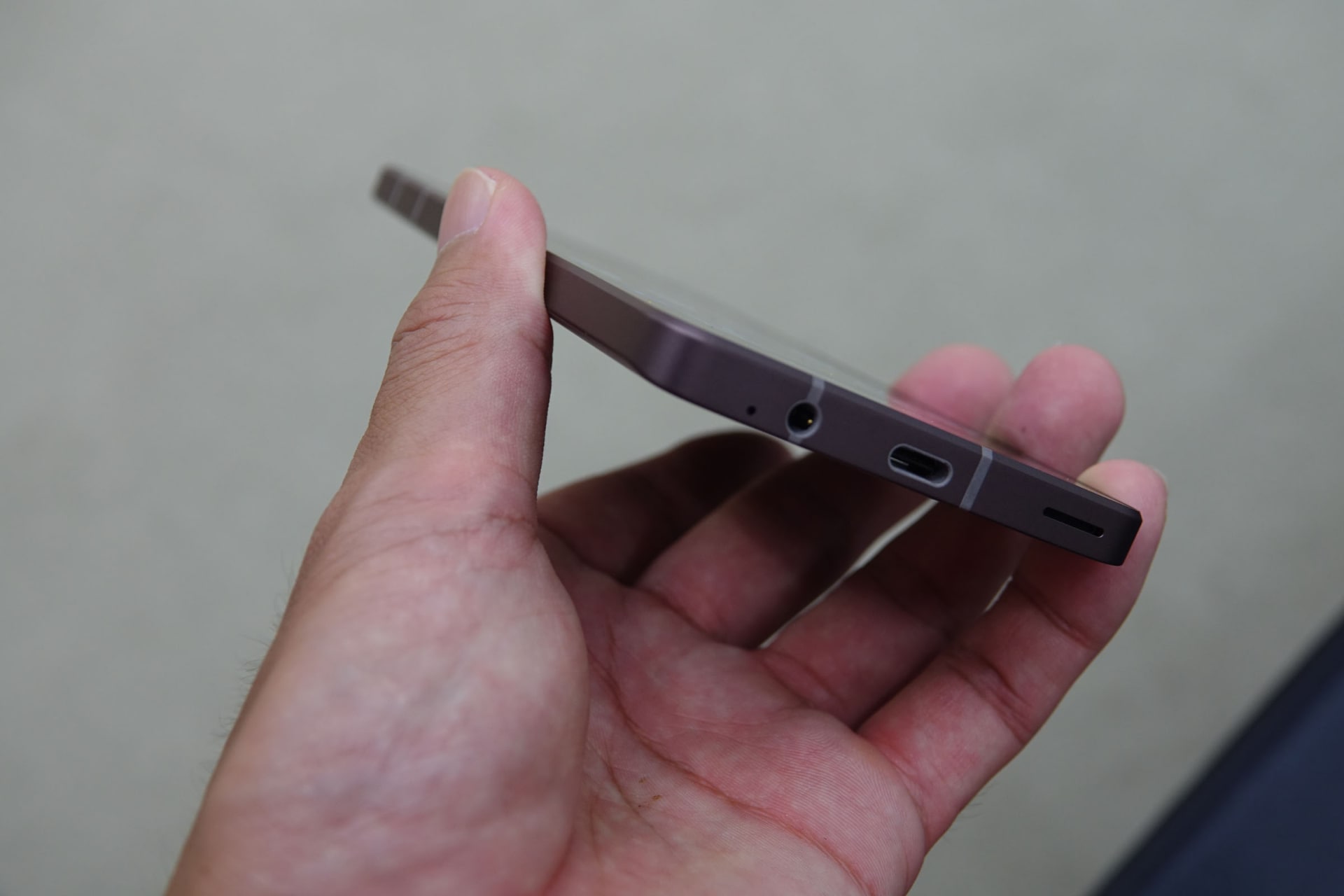 AQUOS sense7 plus（全12枚）