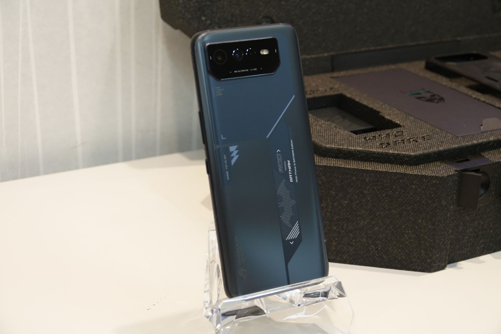 「ROG Phone 6」Batman Edition