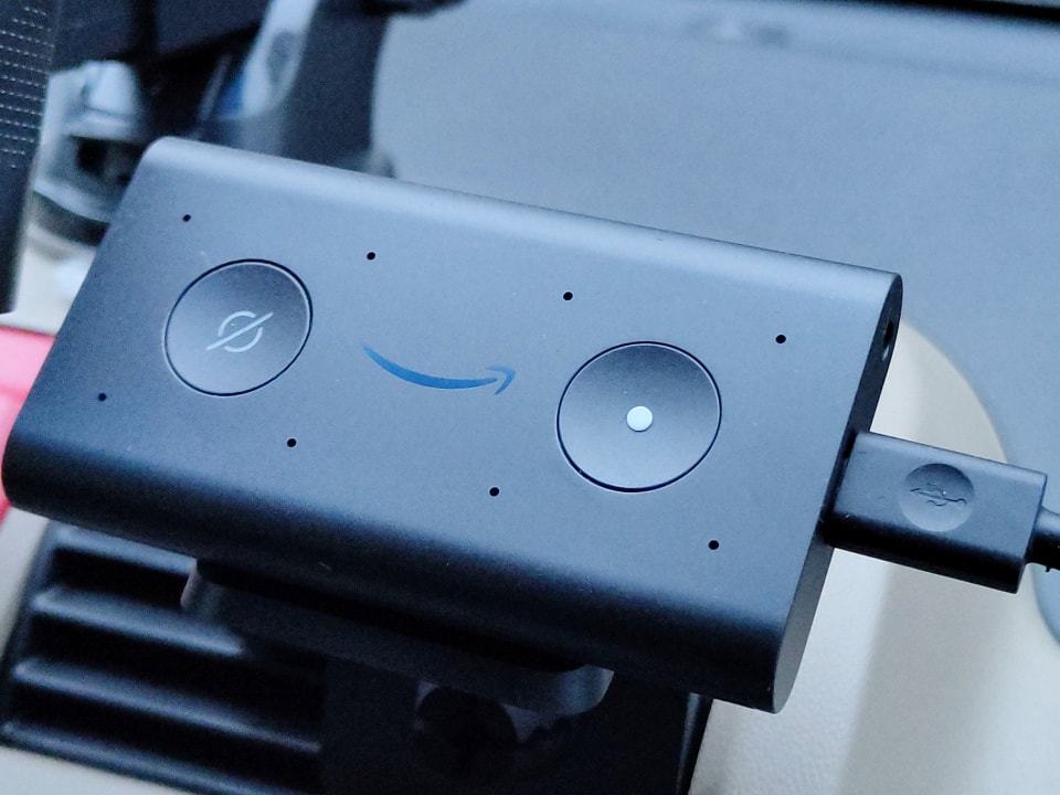 Amazonの「Echo Auto」とスマホで、“車内ヒトカラ”をさらに楽しむ